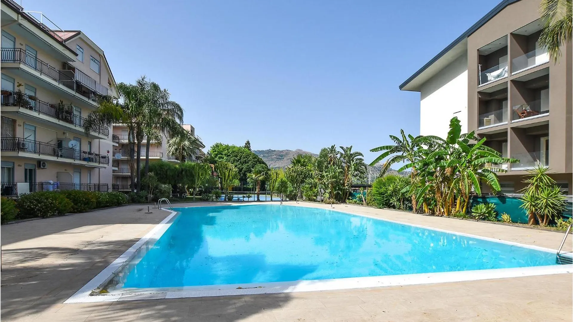 3 Bedroom Lovely Apartment In Calatabiano