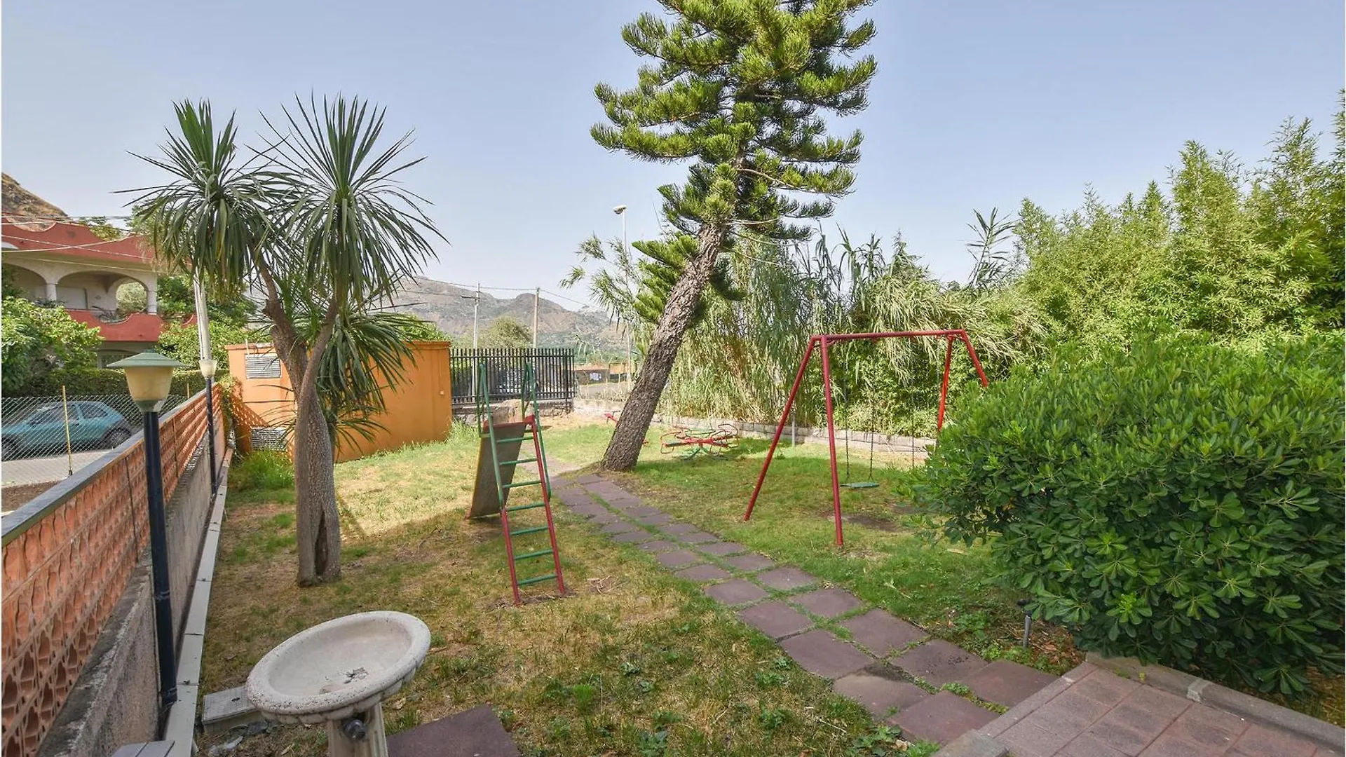 3 Bedroom Lovely Apartment In Calatabiano Italien