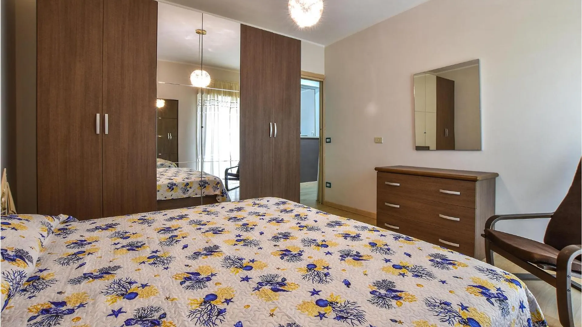 3 Bedroom Lovely Apartment In Calatabiano 0*,