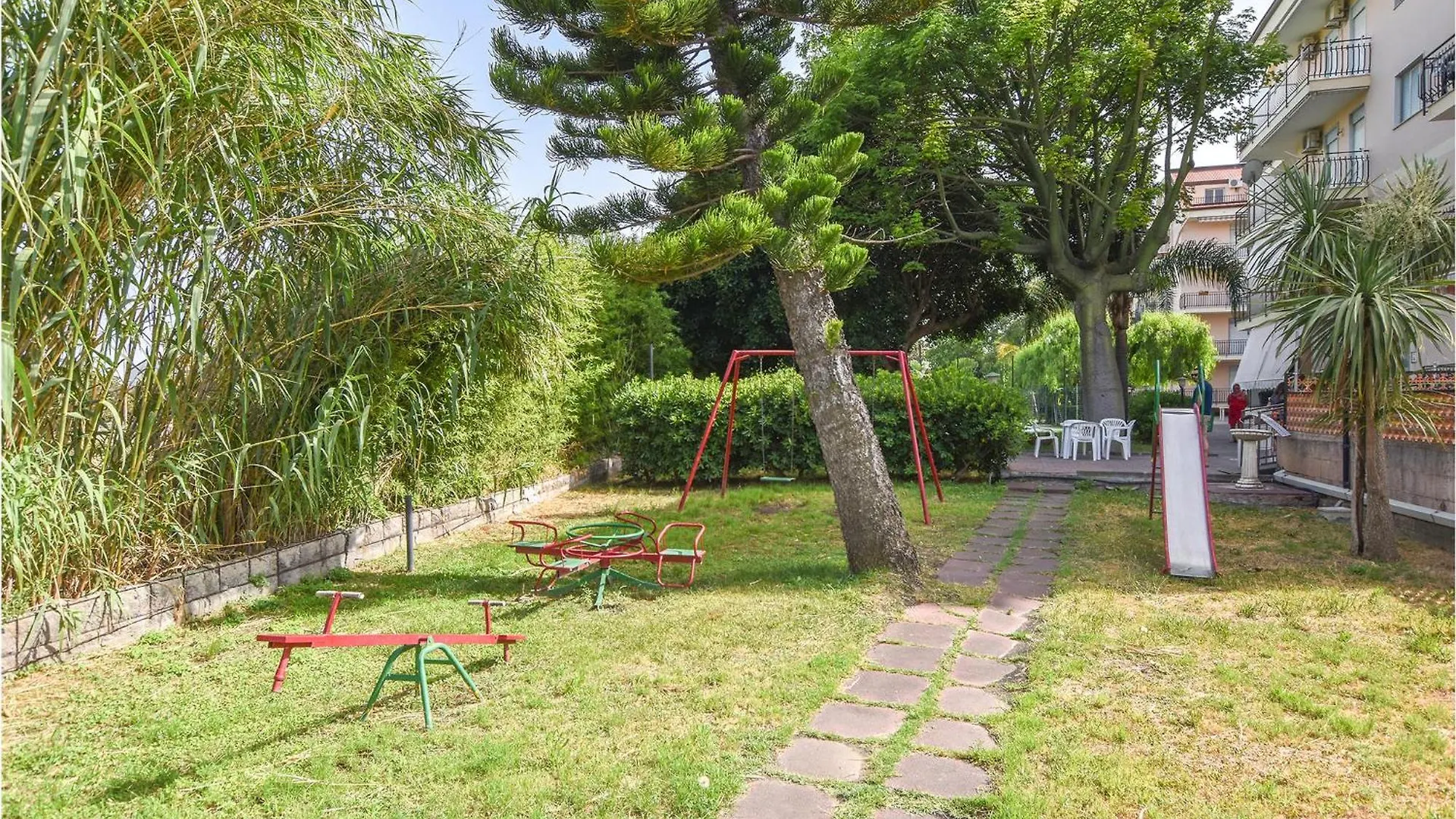 3 Bedroom Lovely Apartment In Calatabiano